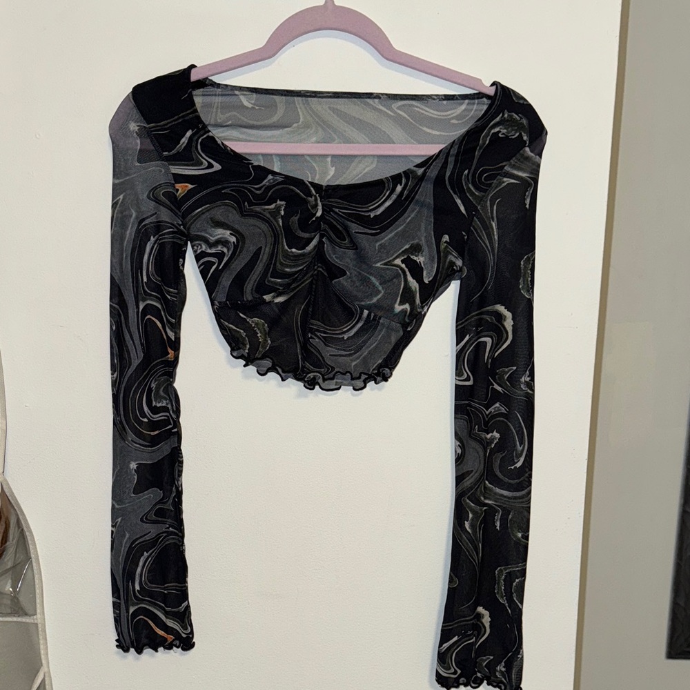 Black and Gray Swirl Long Sleeve Top